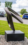 This lyrical and elegant contemporary sculpture is by David Chamberlain whose work is collected and admired around the world. Image 5