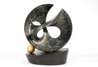 David Chamberlain’s compelling, lyrical sculptures are celebrations of form inspired by a lifelong love of music.