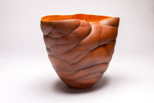 Paul Murray creates distinctive porcelain pieces Inspired by forms and patterns found in nature. Image 2