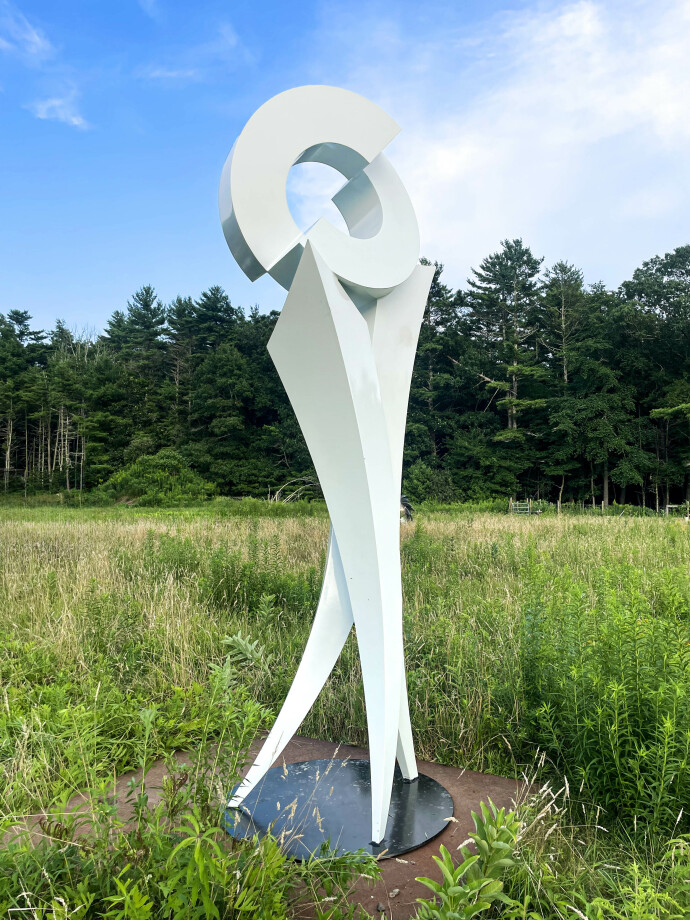 Rob Lorenson has been creating masterful large abstract sculptures for public and private venues for more than thirty years.