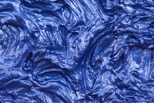 Created in dynamic layers of glossy cobalt, this Storm Surge tondo by Shayne Dark envelops the viewer. Image 5