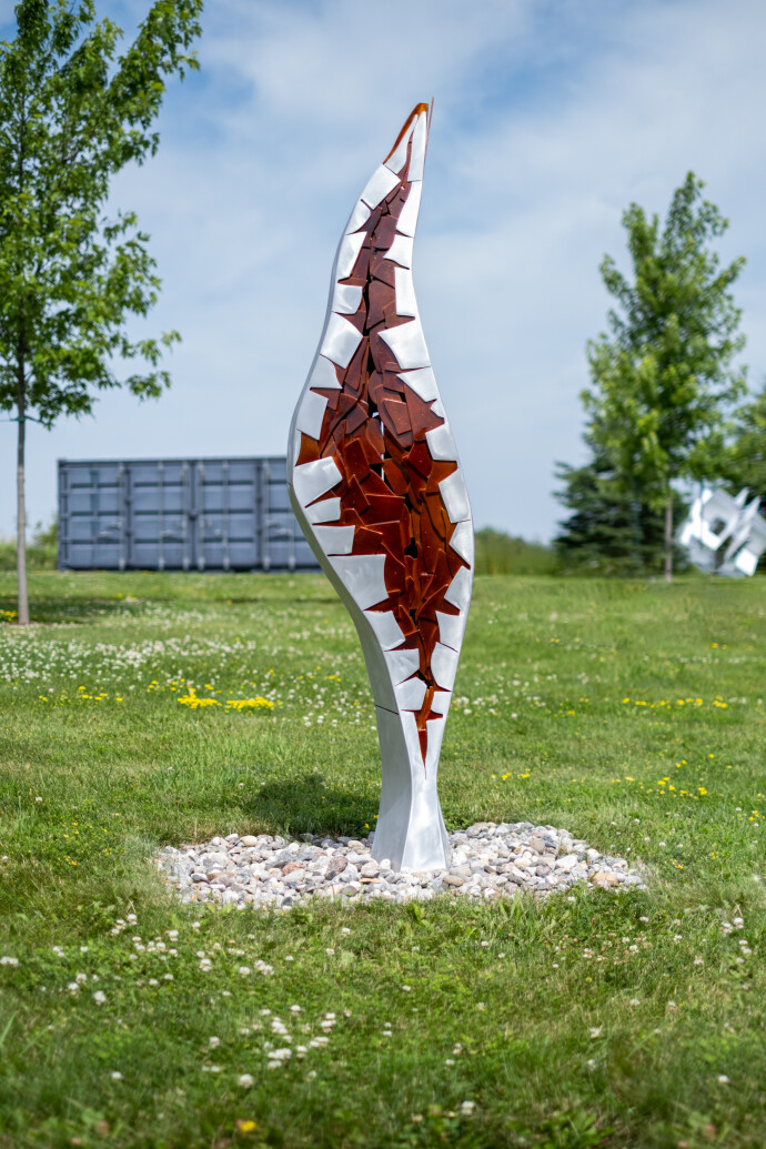 Elegant curves create an imposing sculpture in this new work by Quebec artist Stéphane Langlois.