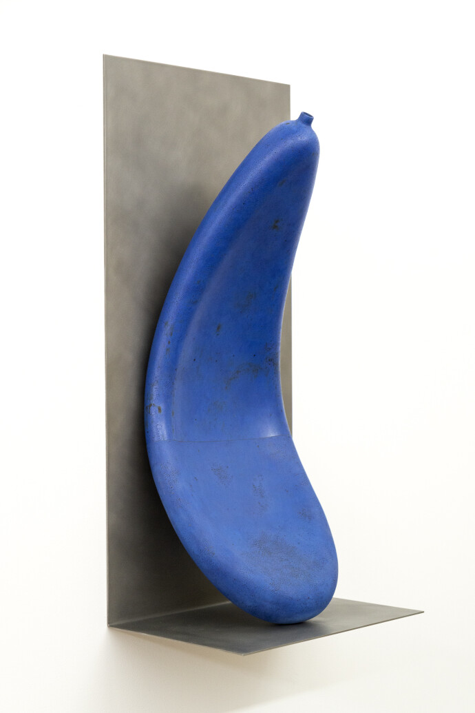 This intriguing large blue clay piece by Canadian artist Steven Heinemann bridges the divide between sculpture and ceramics.